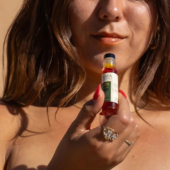 AMA Golden Beauty Oil Roll-On 10 mL for Lips