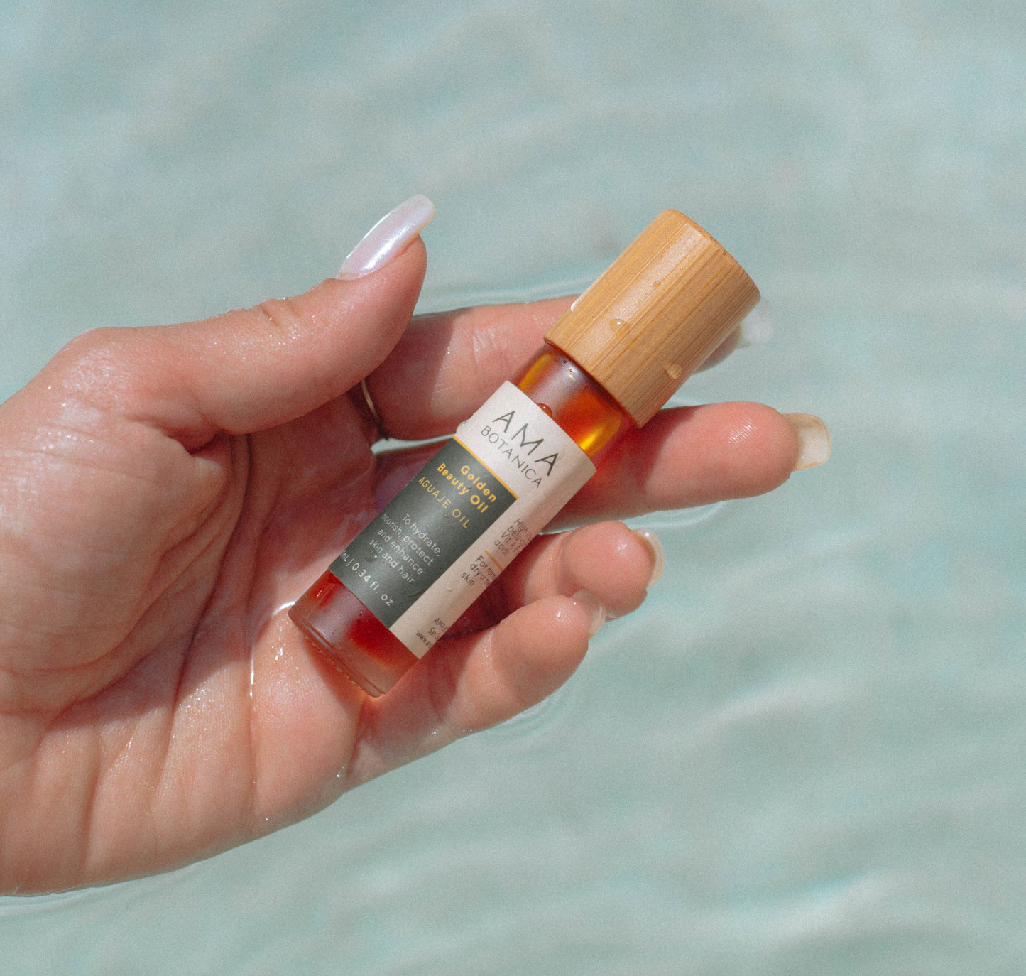AMA Golden Beauty Oil Roll-On 10 mL for Lips